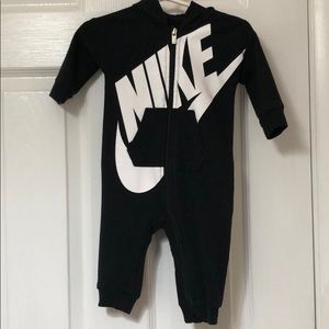 Baby jumpsuit